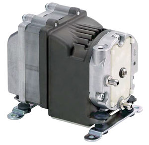 linear piston vacuum pump / oil-free / single-stage