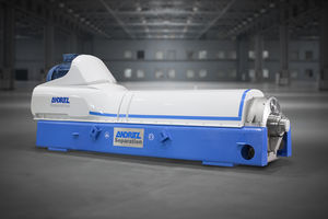 centrifugal decanter / horizontal / for sludge dewatering