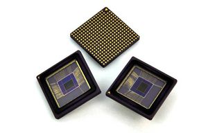 CMOS image sensor / full-color / low-light / high-speed