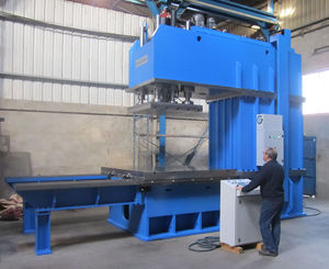 hydraulic press / forming / cutting / C-frame