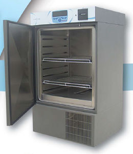 laboratory sterilizer / steam