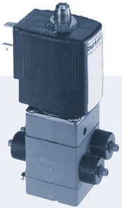 pilot-operated pneumatic directional control valve / solenoid-operated / 4/2-way