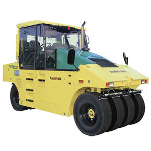 pneumatic tired road roller
