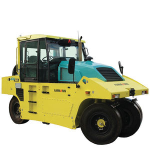 pneumatic tired road roller / combination