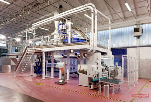 flat-film coextrusion line / multilayer / for stretch film