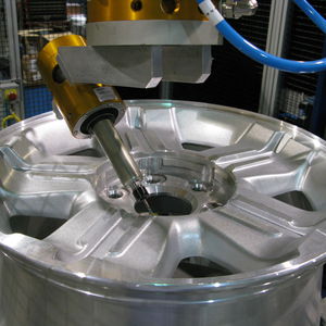 robotic finishing cell / deburring / for the automotive industry