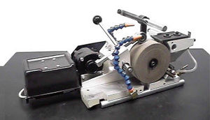 centerless grinding machine / manual