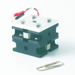 linear positioning stage / motorized / piezoelectric