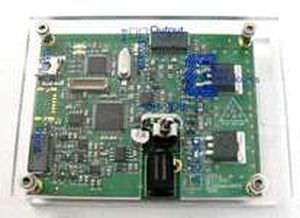 DC motion controller / for piezoelectric units / embedded