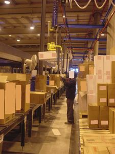 manipulator with suction cup / with box-handling grip / hanging / rail