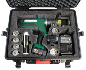 manual assembly machine / fitting / for pipes / cutting ring