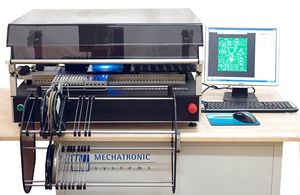 SMT pick-and-place machine / with optical alignment system