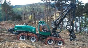 rubber-tired forestry harvester