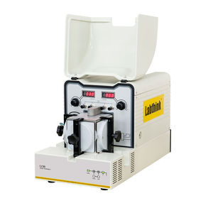 oxygen analyzer / permeability / benchtop / for precision materials handling
