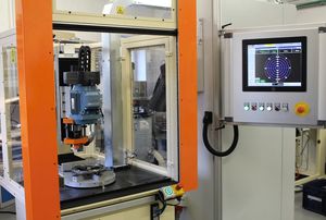 vertical balancing machine / dynamic / pneumatic / for brake discs