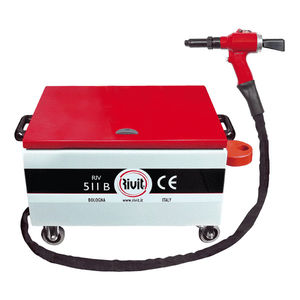 hydro-pneumatic riveting tool / for lockbolts / for blind rivets / with controller