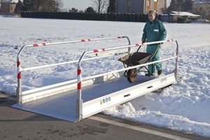 aluminum footbridge