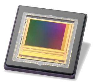 CMOS image sensor / full-color / low-light / high-speed