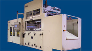 roll-fed thermoforming machine / plastic film / for packaging / automatic