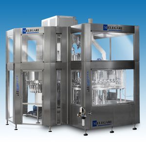 water filling machine / for glass bottles / for PET bottles / fully automatic