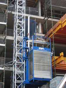 construction elevator / personnel and materials