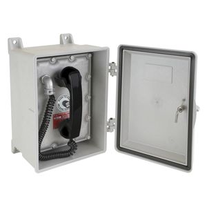 analog call station / outdoor / wall-mounted / with protection door