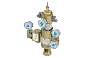 gas pressure regulator / two-stage