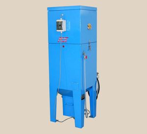 cartridge dust collector / pneumatic backblowing / for air blasting