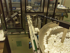 horizontal rail conveyor