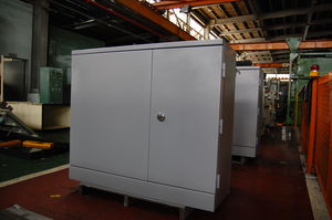 power transformer / immersed / pad-mount