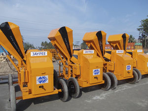diesel concrete mixer / mobile / traditional