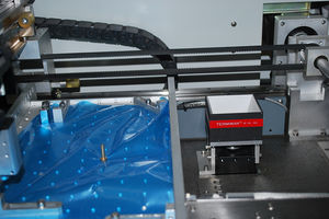 SMT pick-and-place machine / automatic