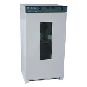 laboratory incubator / natural convection