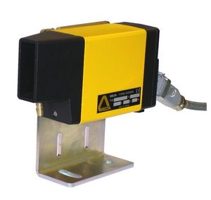 safety light barrier / single-beam / IP67 / for weld hole detection