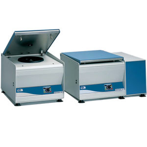laboratory centrifuge / bench-top / vertical / refrigerated
