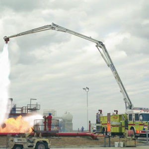 truck-mounted crane / articulated / telescopic / for construction