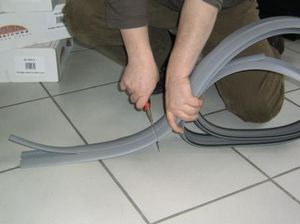 floor-mounted cable protector / PVC