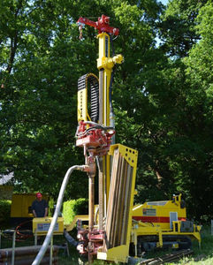 geothermal drilling rig / geotechnical / crawler / truck-mounted