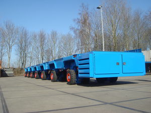 self-propelled trailer