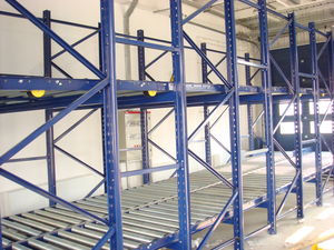 pallet shelving / for medium loads / lightweight / dynamic