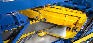 manually-controlled cutting line / automatic