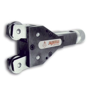 form knurling tool