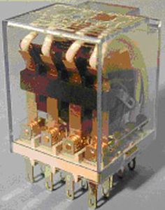 6VDC electromechanical relay / plug-in / power