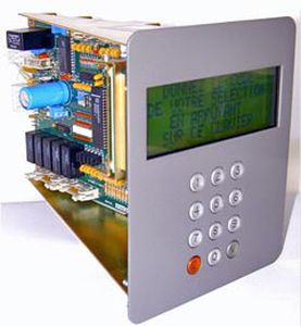 box PLC / digital inputs / with integrated I/O / RS232