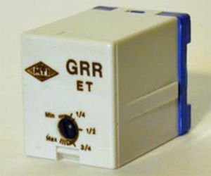 DIN rail mounted time relay