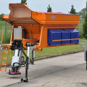 sand salt spreader