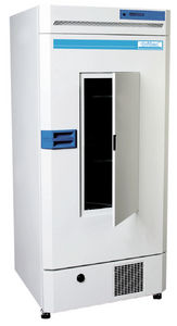 laboratory incubator / CO2