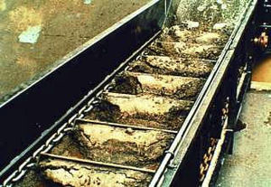 scraper conveyor / drag chain / construction / inclined