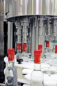 rotary capper / automatic / bottle
