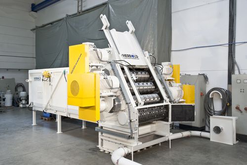 four shaft pipe shredder HZR 1300/4 series NEUE HERBOLD Maschinen-u. Anlagenbau GmbH